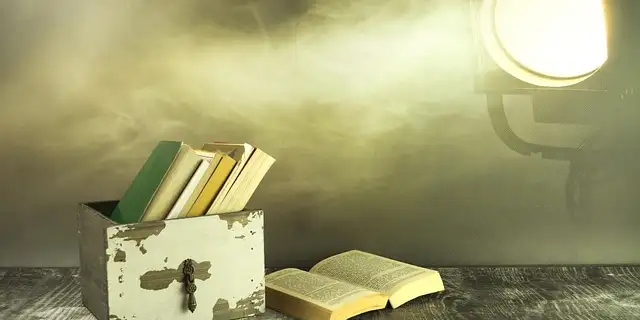 book-spotlight-on-discerning-gods-best Image